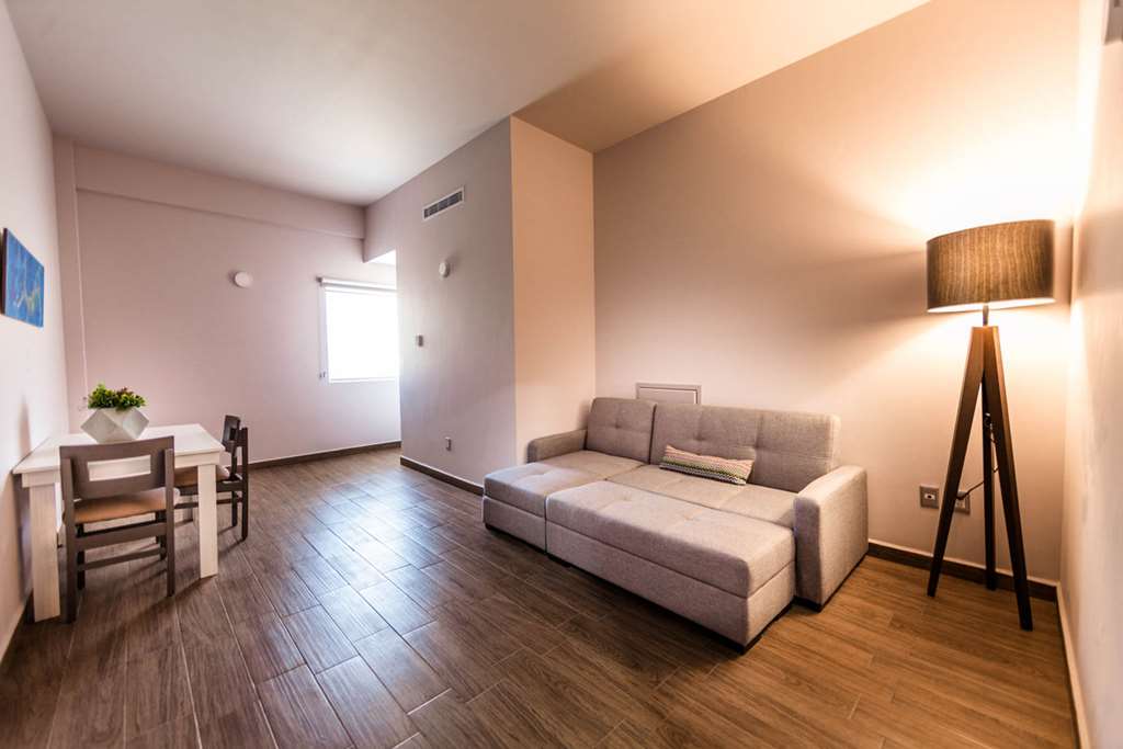 Guest room