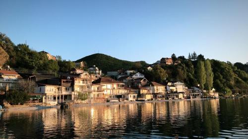 Rooms And Apartaments De Niro — 4-Star Luxury Hotel in Ohrid, Republic of Macedonia