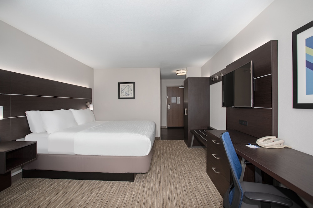 Holiday Inn Express Hotel & Suites Longmont by IHG - photo 9