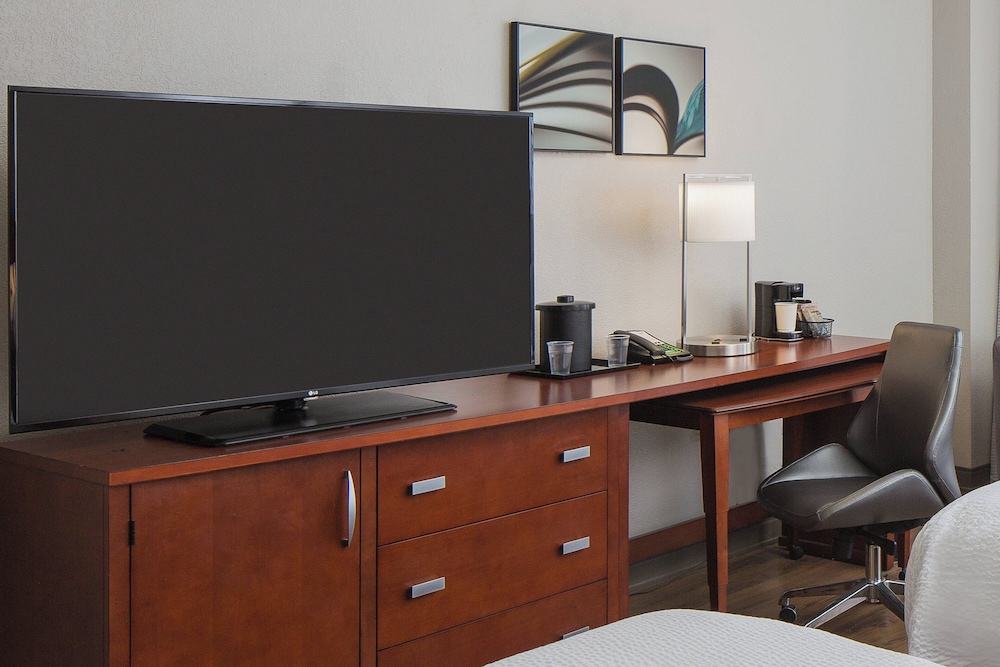 Courtyard by Marriott New Orleans Near the French Quarter - photo 8