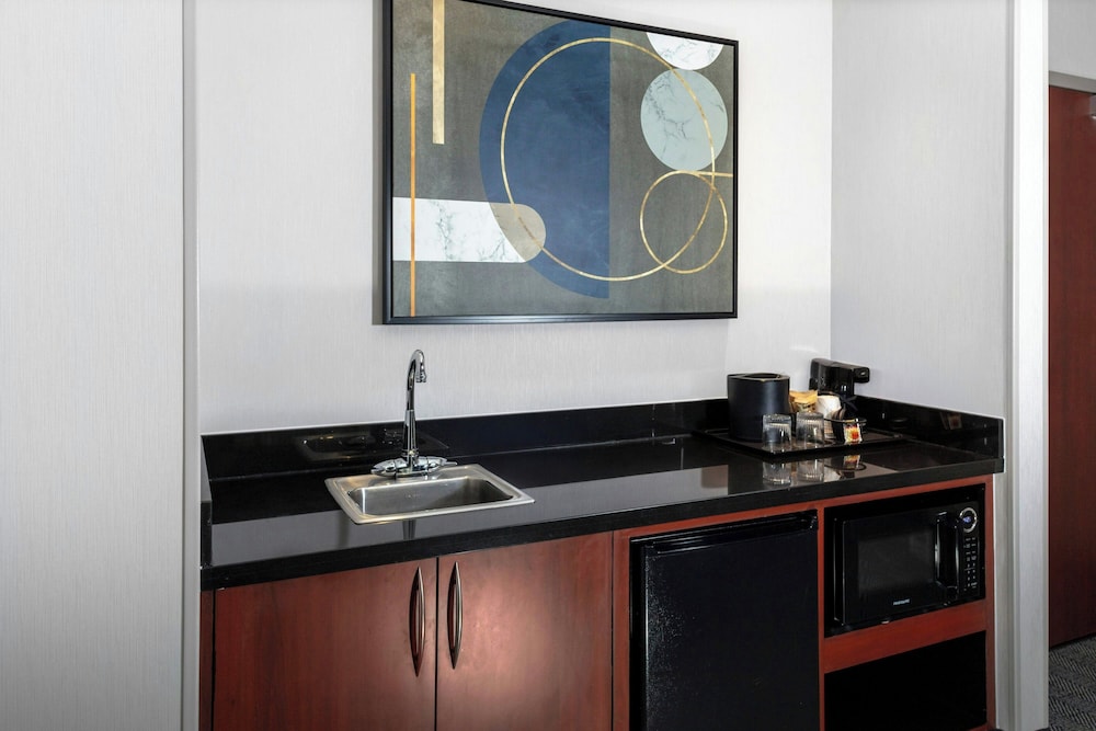 Courtyard by Marriott Pittsburgh Greensburg - photo 13