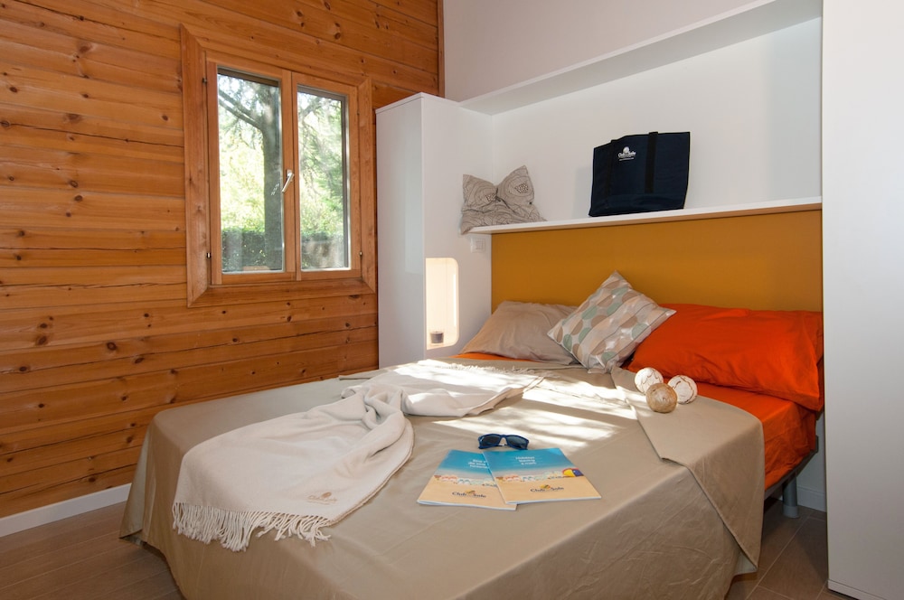Club Del Sole Adriano Family Collection — 4-Star Luxury Hotel in Ravenna, Italy