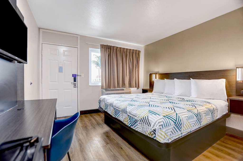 Motel6 San Bernardino CA South - photo 17