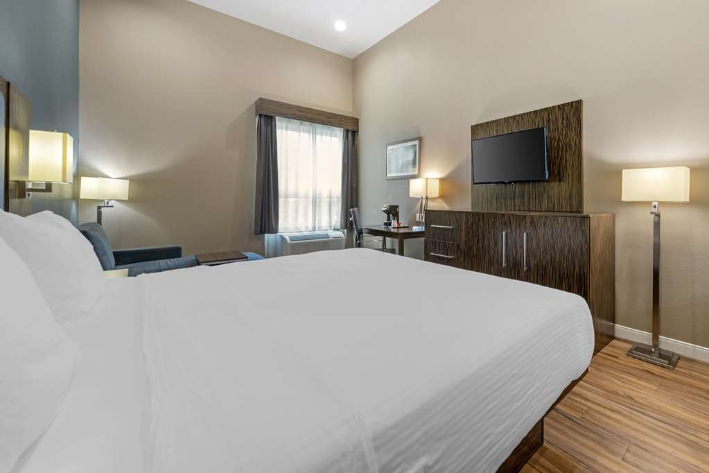 Best Western Plus Pflugerville - photo 13