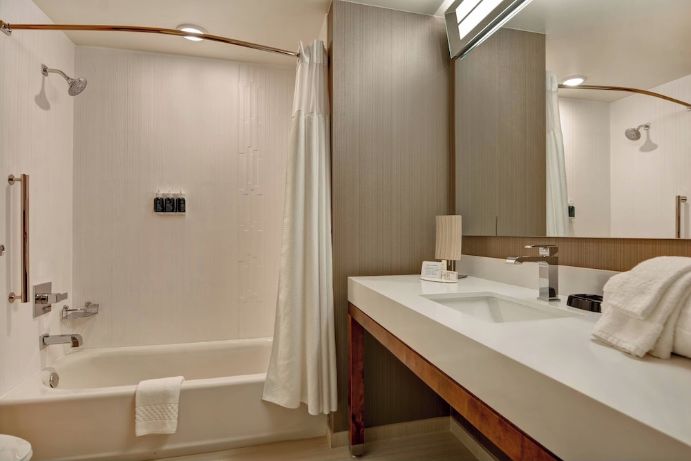 Courtyard by Marriott Bentonville Rogers Promenade - photo 19