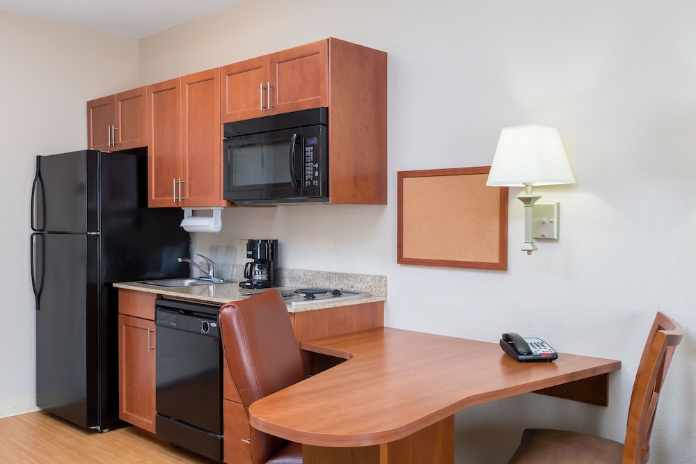 Candlewood Suites Apex Raleigh Area by IHG - photo 4