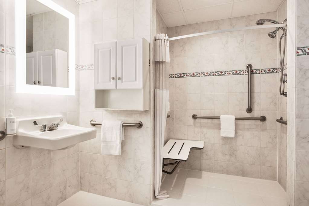 Days Inn by Wyndham Ocean City Oceanfront - photo 24