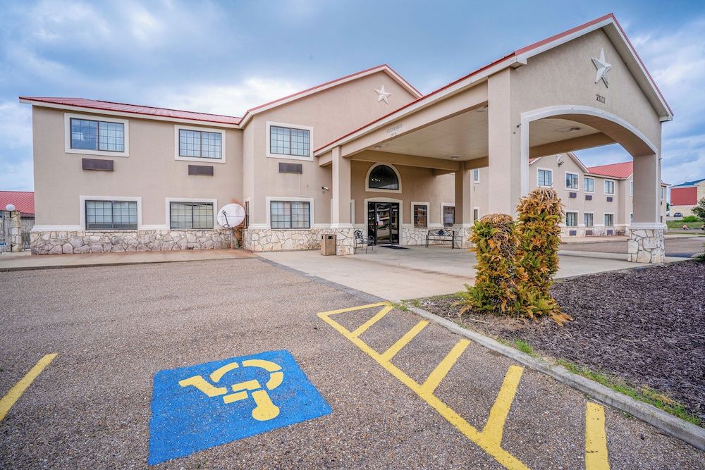 Texan Inn By Oyo Beeville Us 181 - photo 100