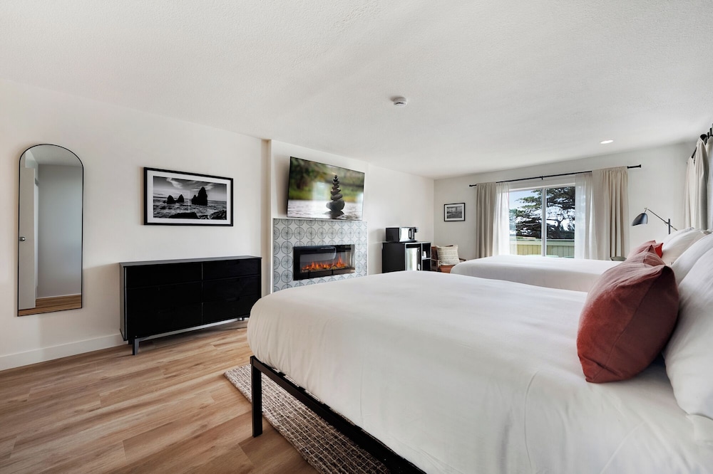 Bodega Coast Inn and Suites - photo 31