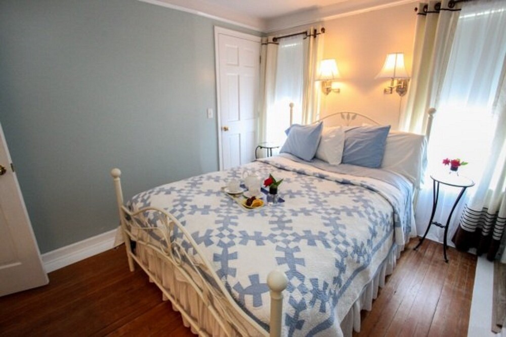 Homestead Bed & Breakfast at Rehoboth - photo 2