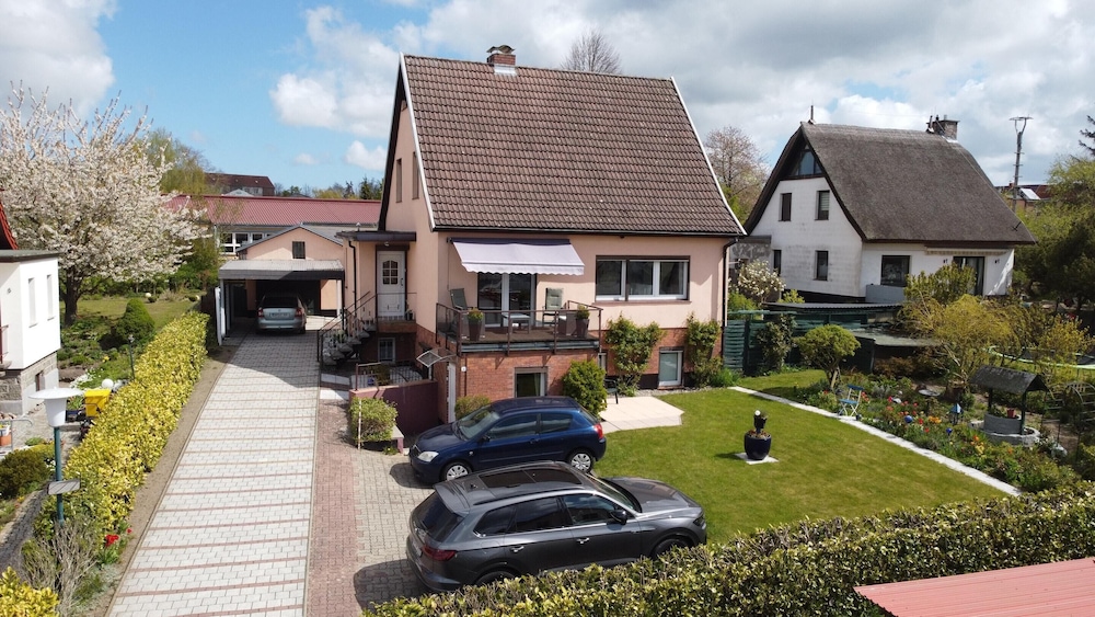 Romantic Retreat In Kropelin Near Beach — Kroepelin