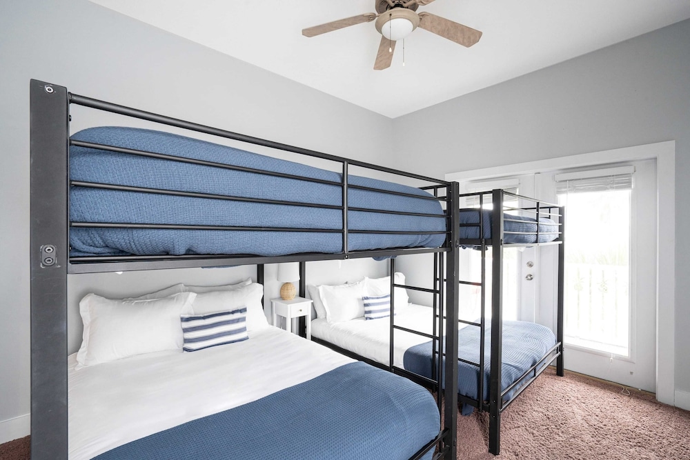 Blue Jay By Avantstay Spectacular Destin Oasis w Pool Walking Distance to Beach - photo 3