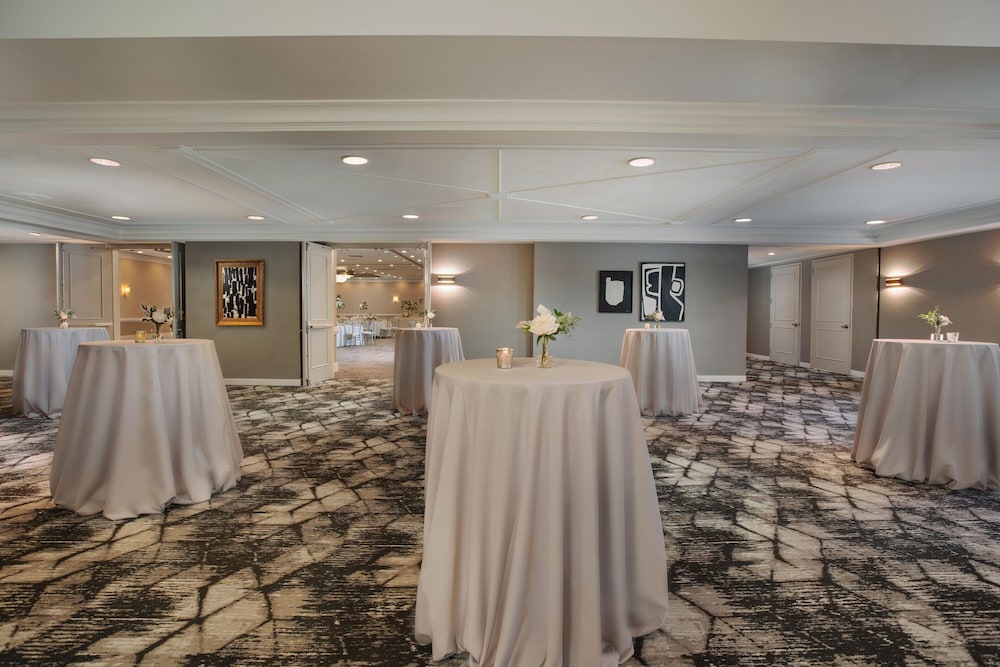 The Beeman Hotel - photo 4