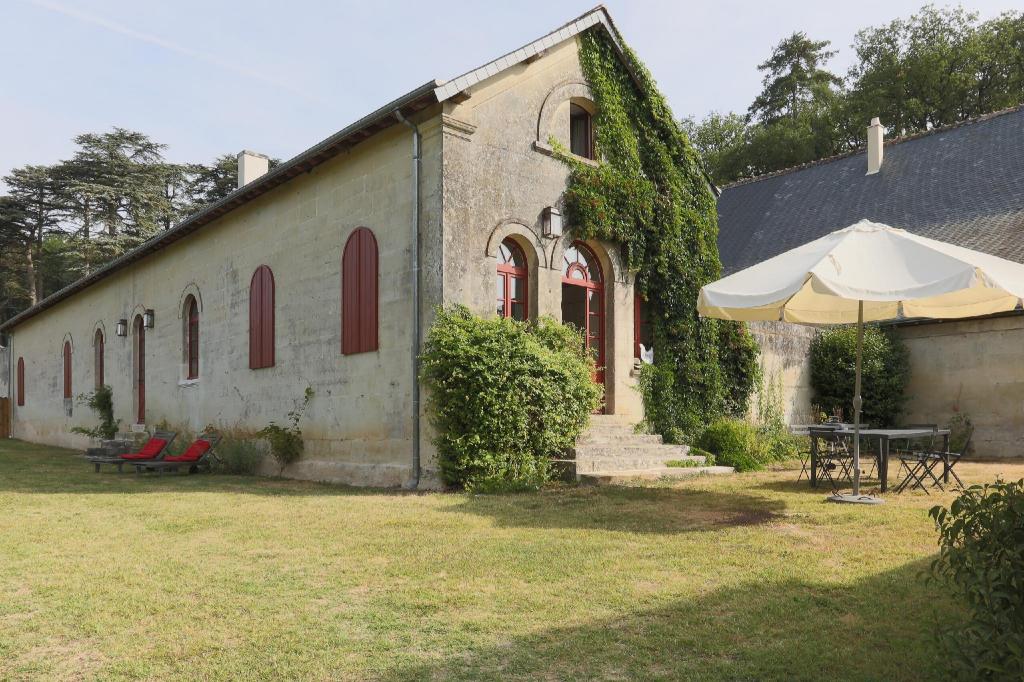 Gîte des Ecuries d'Hodebert — hotel in Saint-Paterne-Racan