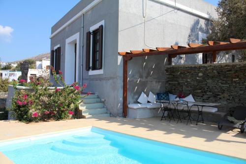 Syriani in Ano Syros, Greece