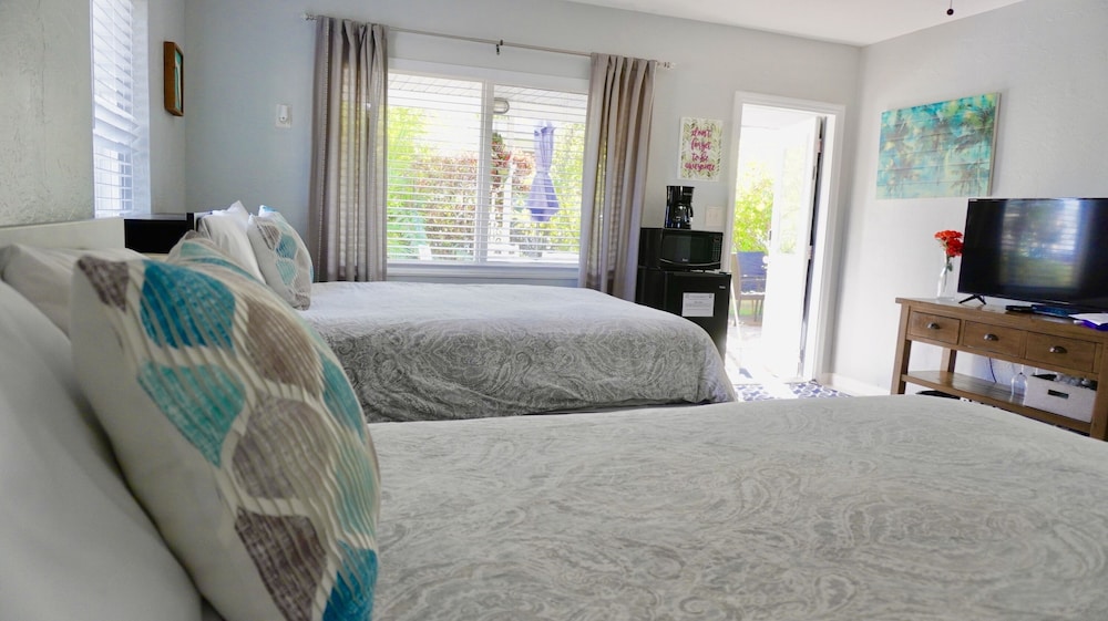 4145 By The Sea Inn & Suites - photo 10