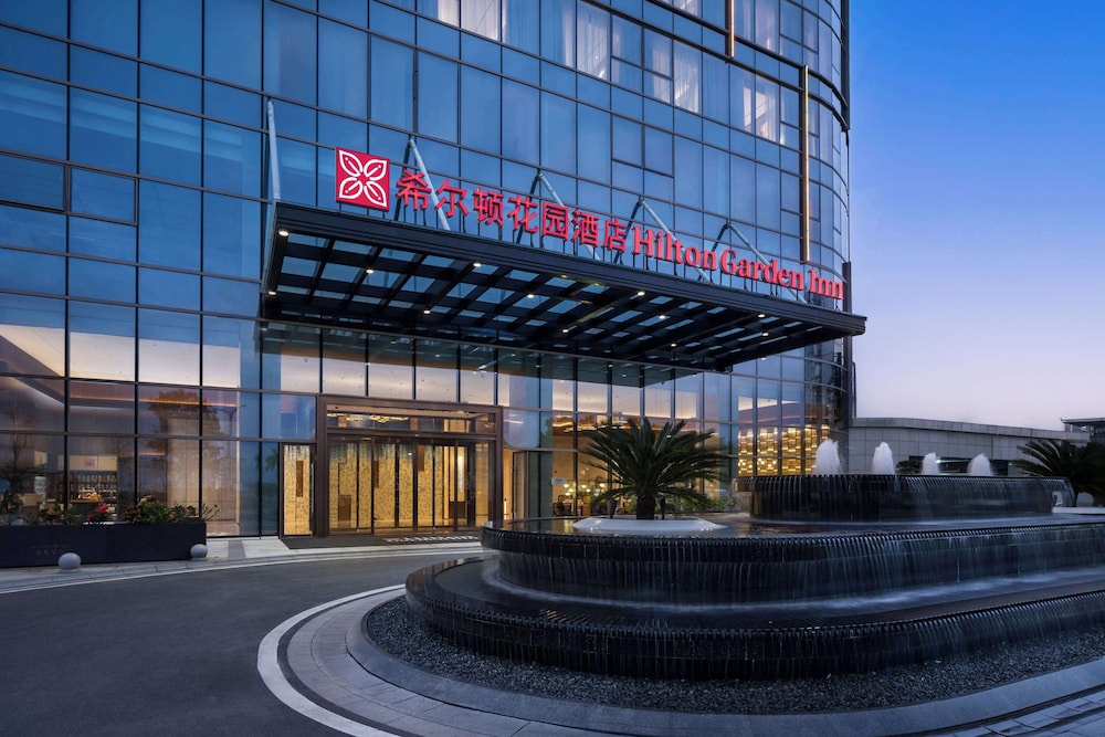 Hilton Garden Inn Shanwei Haibin Boulevard — 4-Star Luxury Hotel in Shanwei, People's Republic of China