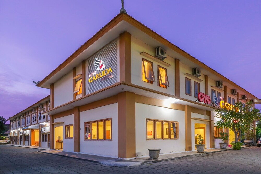 Oyo 1117 New Garuda Hotel — Singaraja