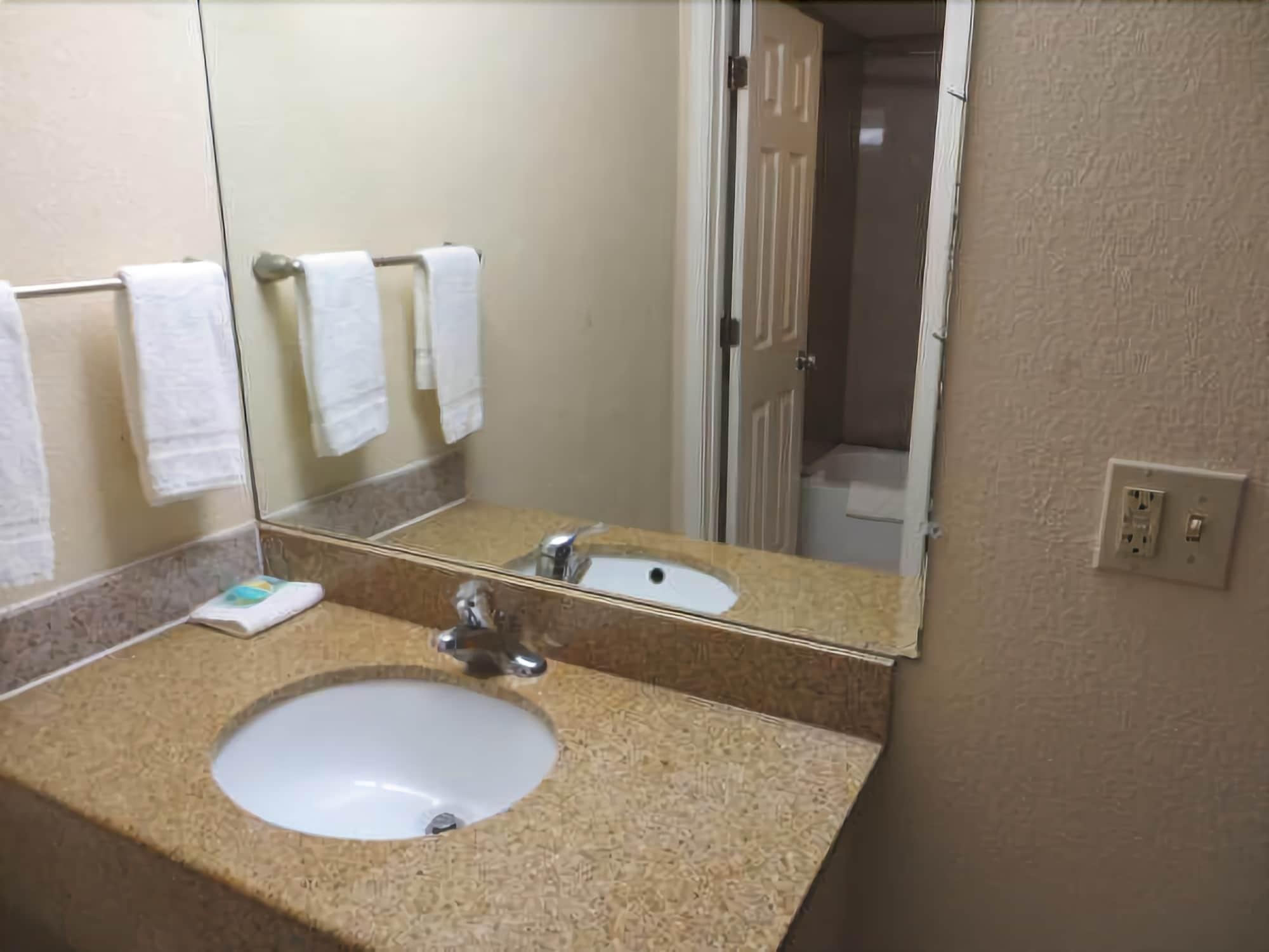 Motel 6 Cocoa Fl - photo 23