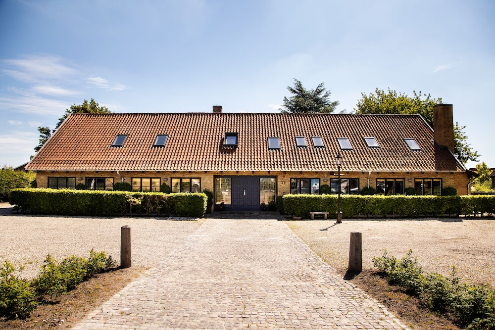 Kridthuset Stevns Klint - carbon neutral hotel in Rodvig