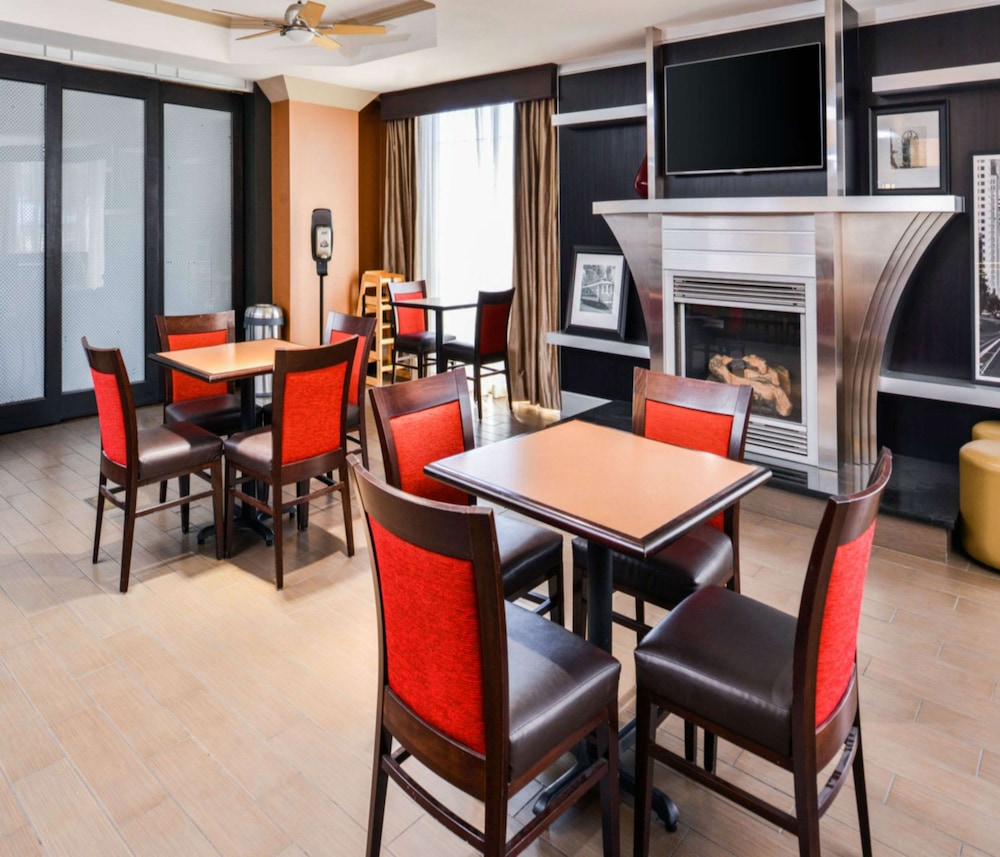 Hampton Inn & Suites San Francisco Burlingame Airport South - photo 45