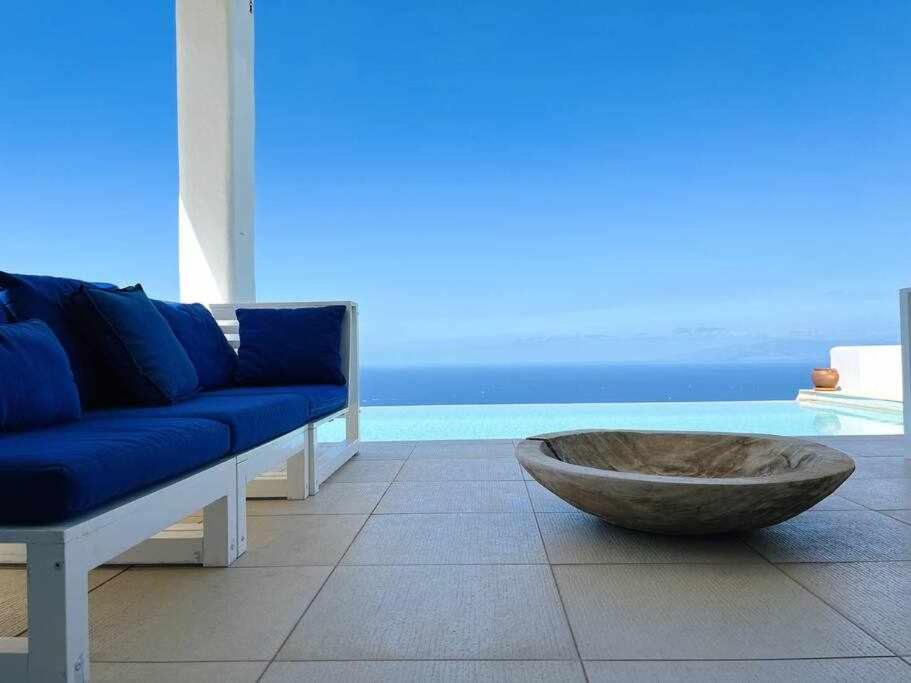 Villa Itaca Vista Mar Y Piscina Climatizada — 4-Star Luxury Hotel in Adeje, Spain