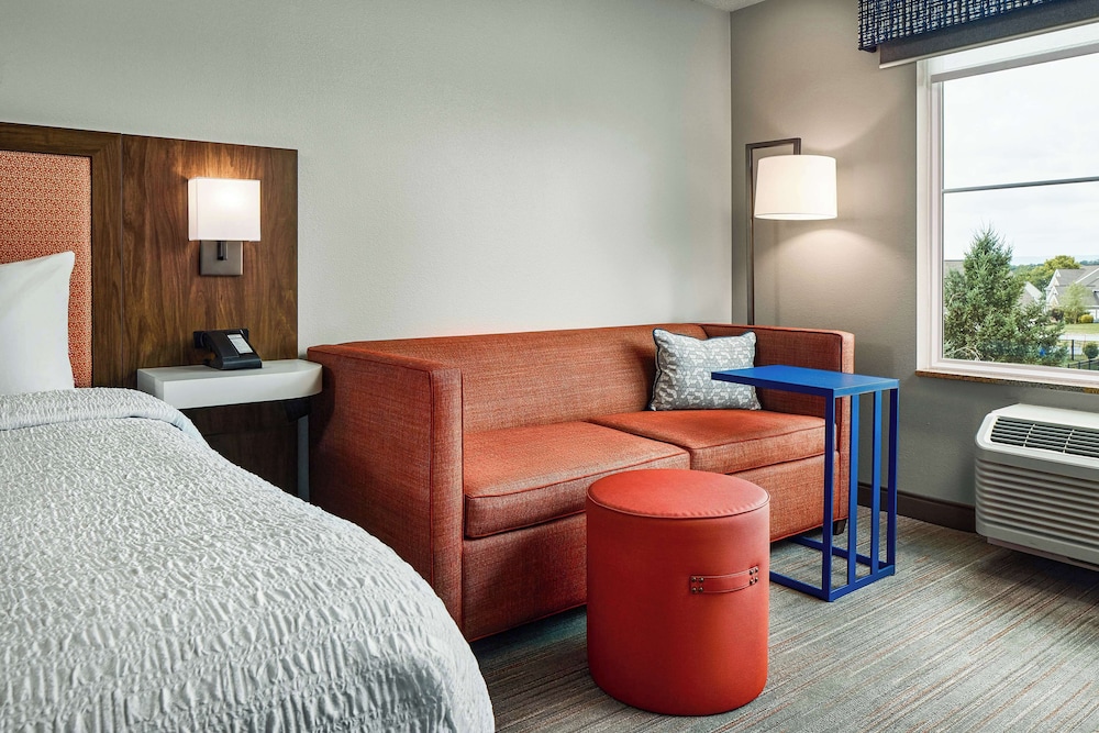 Hampton Inn & Suites Hershey Near The Park - photo 19