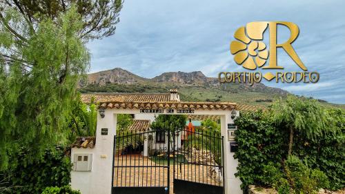Cortijo Rodeo. Alojamiento Rural — hotel in Carcabuey
