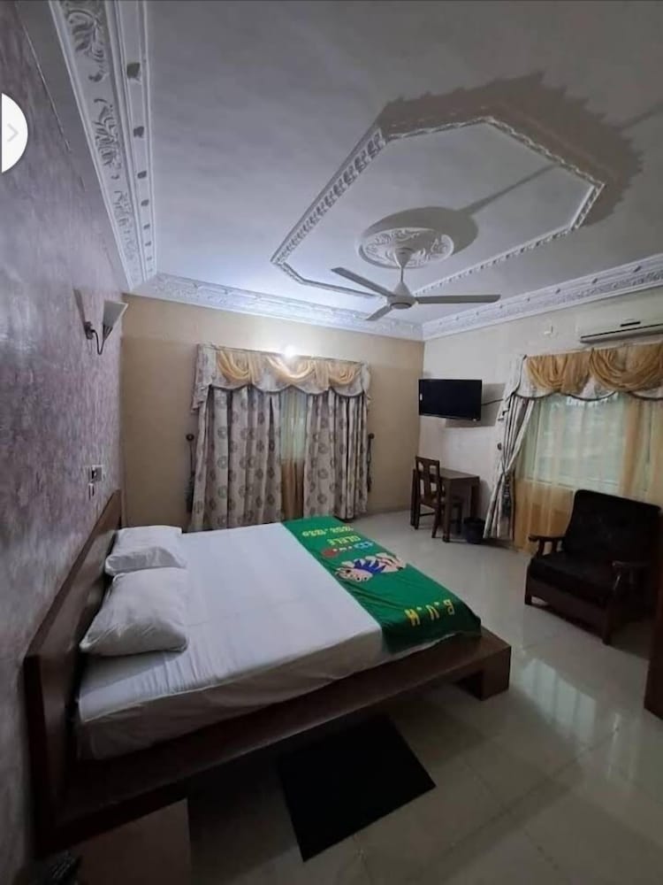 Bois Vert Hotel — Abomey — photo 4