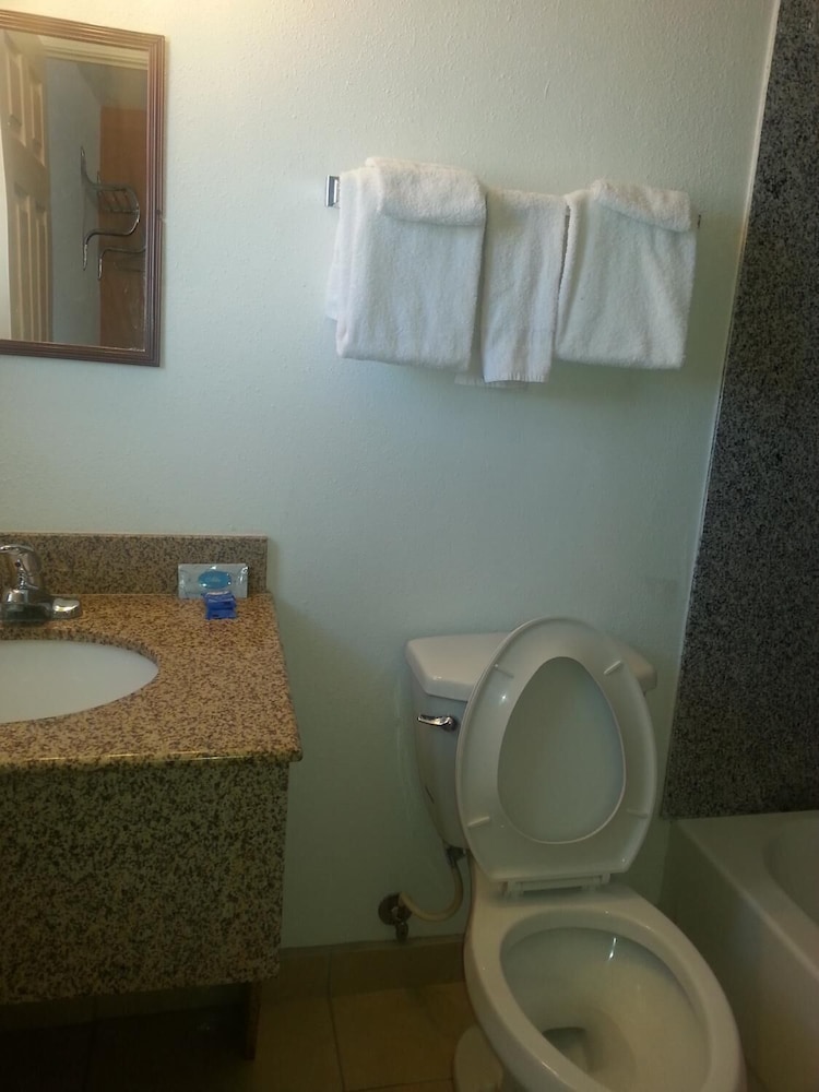 Budget Inn Fort Stockton - photo 16