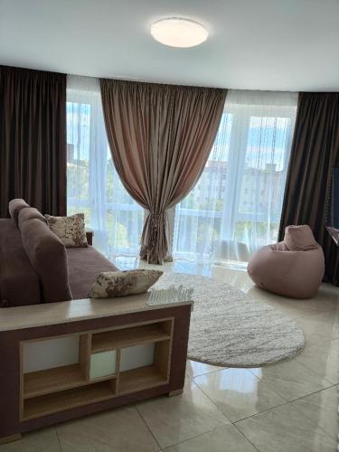 Zlata De Luxe — 4-Star Luxury Hotel in Ivano-Frankivsk, Ukraine