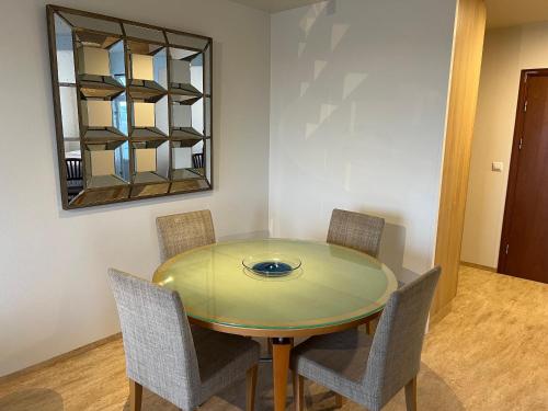 Panoramic Studio Apartment with stunning view Free Parking