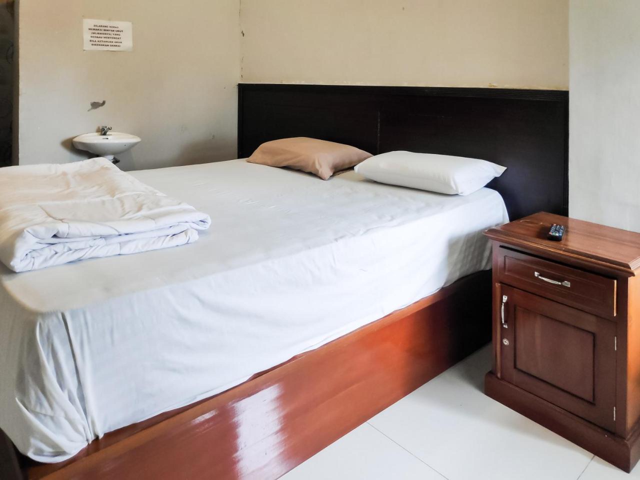 RedDoorz Syariah near Terminal Terpadu Langsa in Langsa, Indonesia