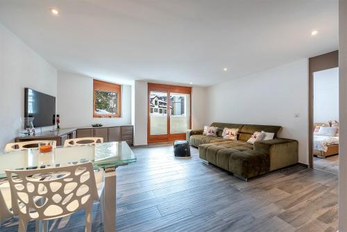 Esclusivo bilocale centralissimo — 4-Star Luxury Hotel in St. Moritz, Switzerland