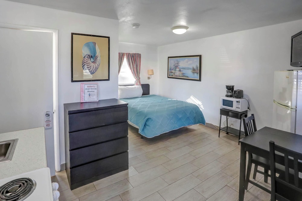 Richard's Motel Extended Stay - photo 19