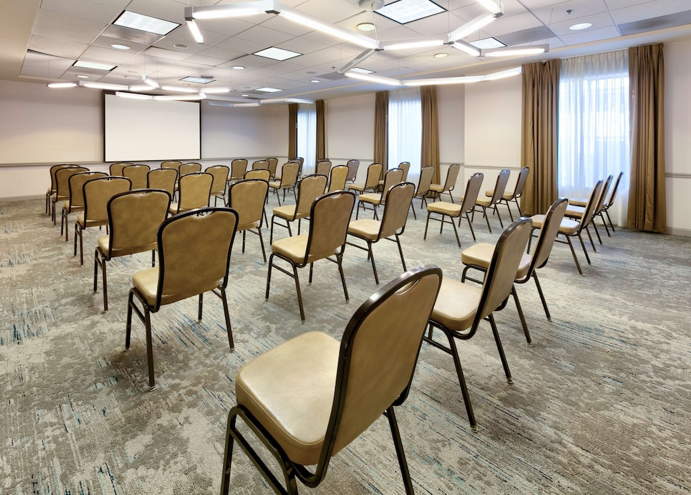 Hilton Garden Inn Irvine East Lake Forest - photo 32