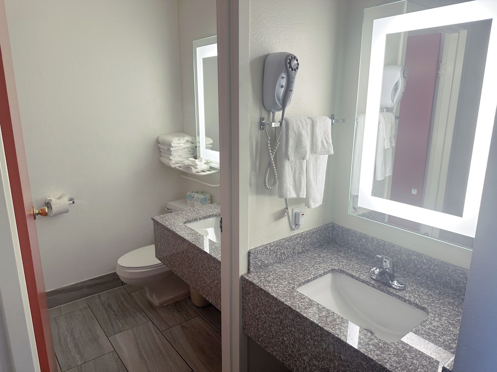 Quality Inn & Suites Fort Collins East - photo 11