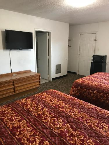 Budget Inn Greenville - photo 16