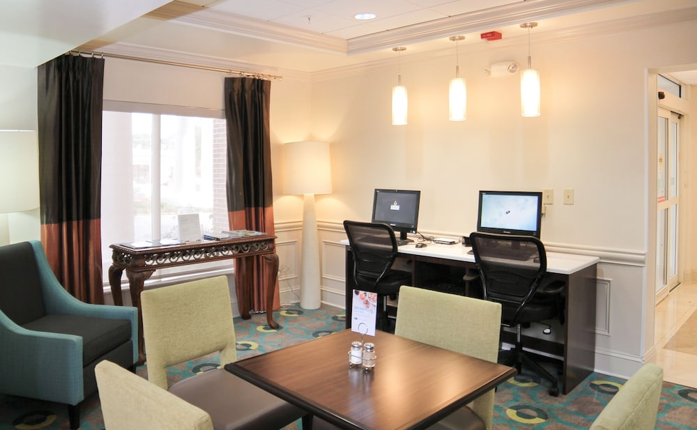 Holiday Inn Express & Suites Vicksburg by IHG - photo 45