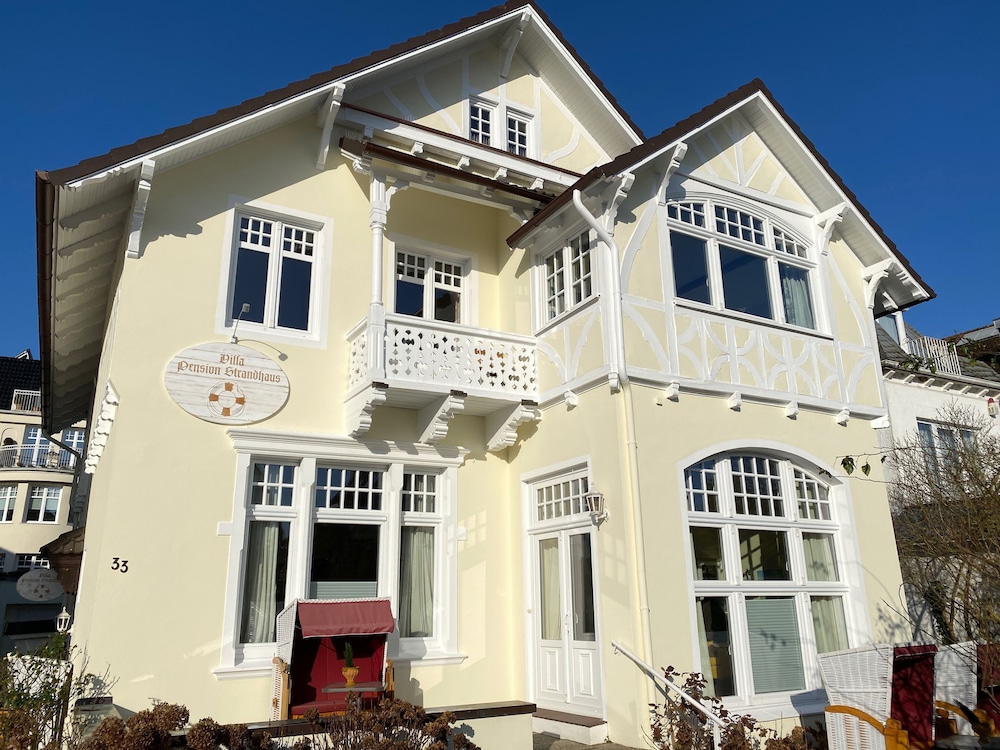 Villa Pension Strandhaus adults only — 4-Star Luxury Hotel in Travemuende, Germany