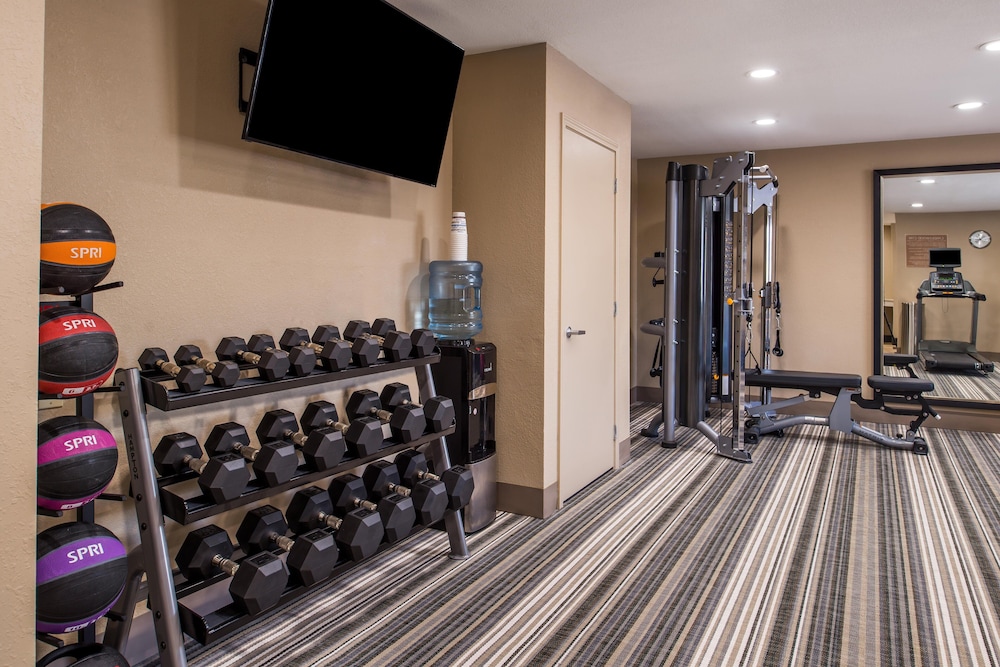 Candlewood Suites Kansas City Speedway by IHG - photo 19