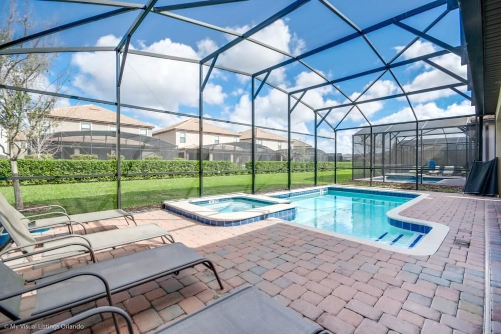 Amazing Champions Gate 9 Bedrom 5 Bath - photo 18