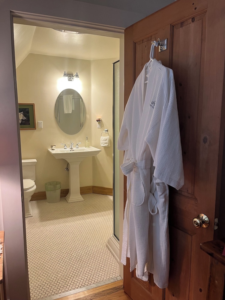 Gable House Bed and Breakfast Inn - photo 49