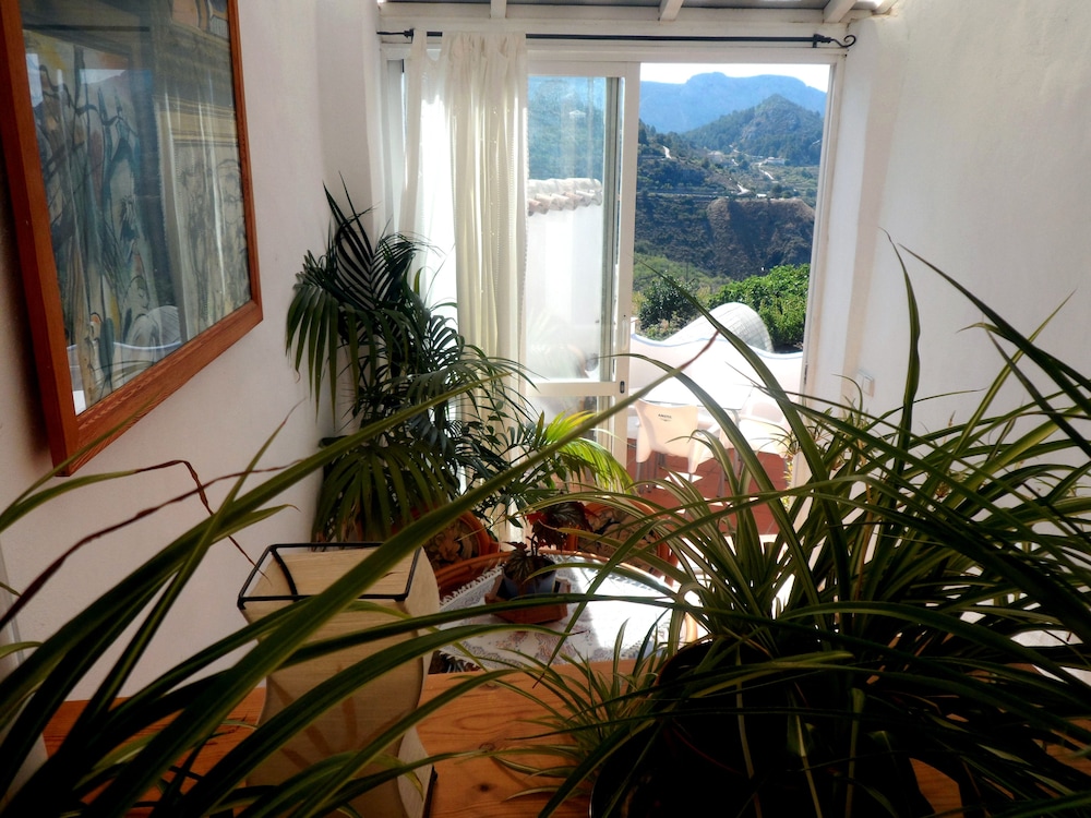Casa rural As Túnel — 4-Star Luxury Hotel in Bolulla, Spain