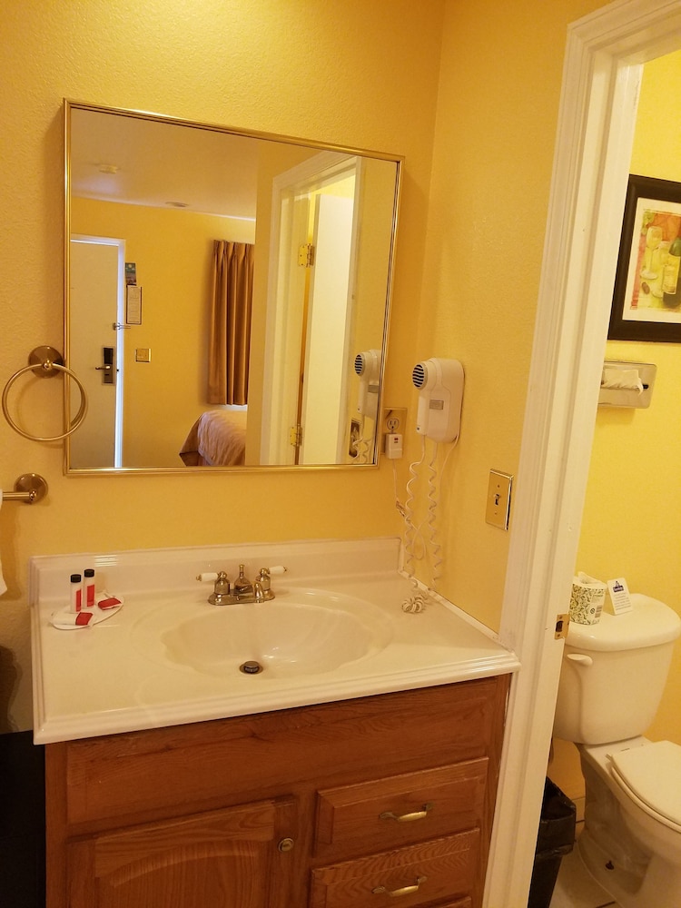 Travelodge by Wyndham Wenatchee - photo 30