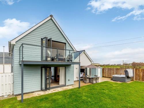 3 Bed in Westward Ho 48389 — hotel in Northam