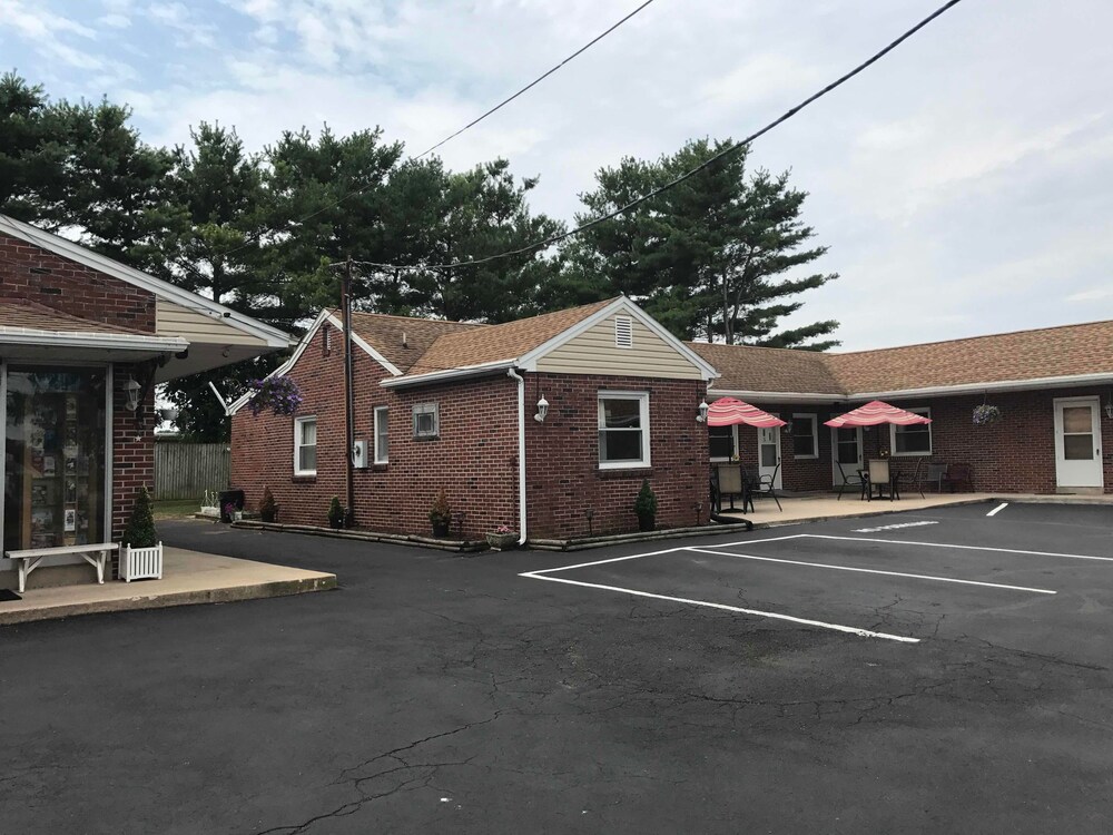 Lancaster Motel - photo 23