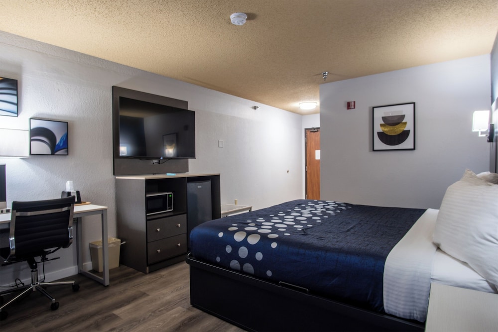 Coratel Inn and Suites By Jasper Eagan St Paul Airport & Mall of America - photo 18