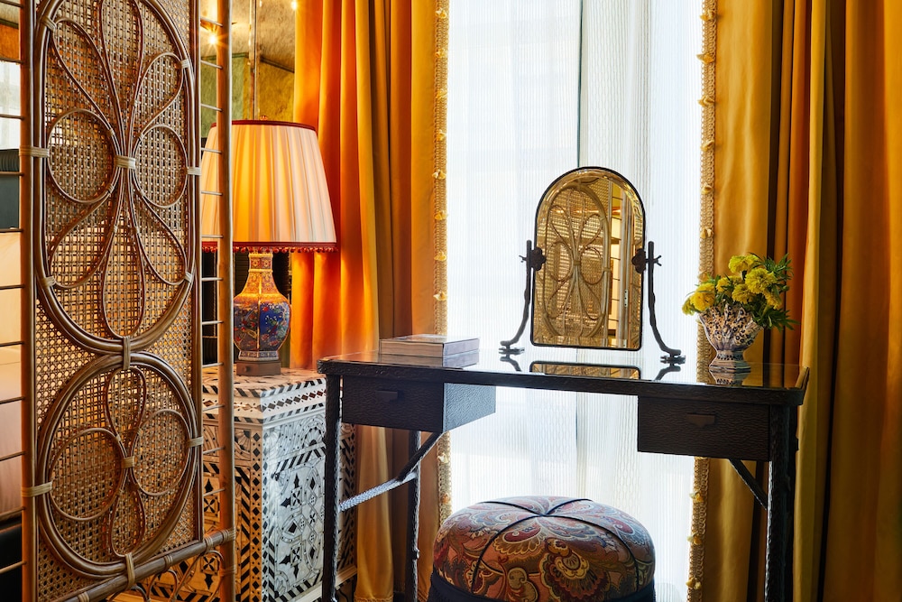 The Fifth Avenue Hotel - photo 19