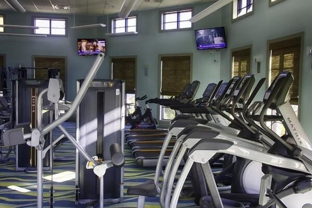 Resort Community Large Private Pool Free Wifi Game Room No Rear Neighbors 6 Bedroom Home by RedAwning - photo 34